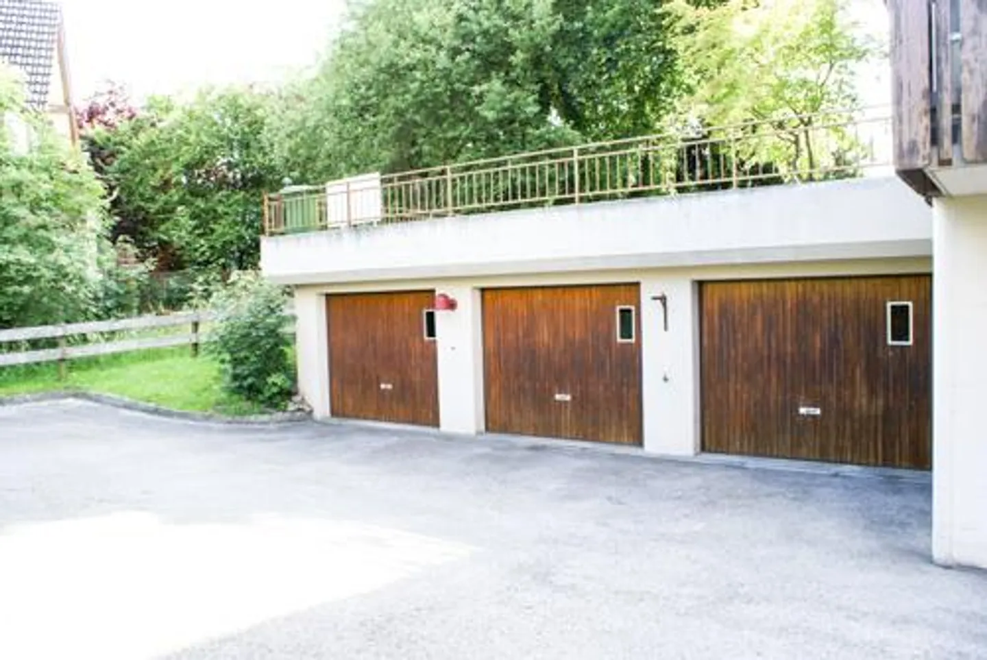 Spacious 4.5 Room Apartment with Balcony in Central Location - Photo 16 of 17