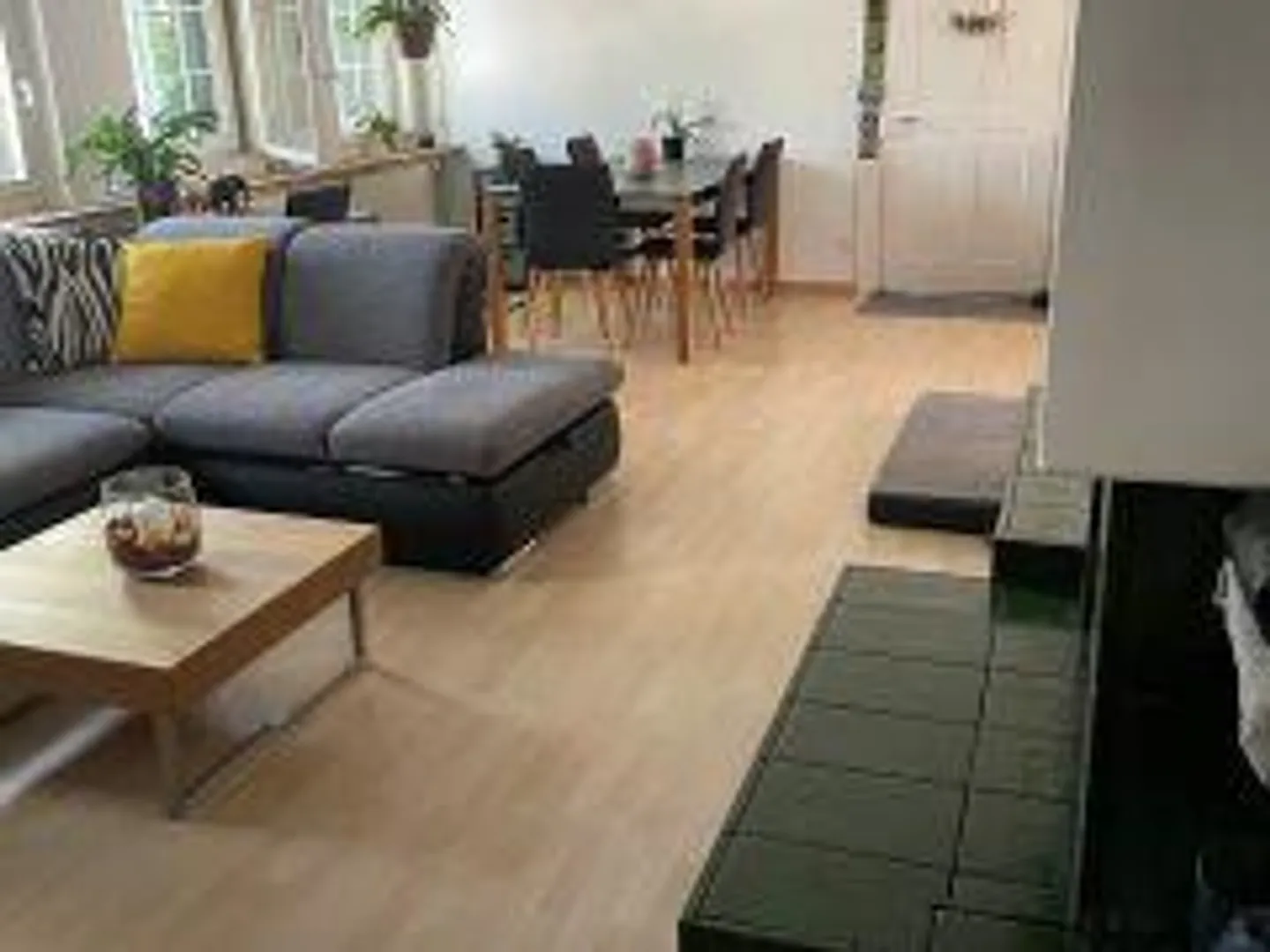 Appartement moderne dans un emplacement central - Photo 1 sur 6
