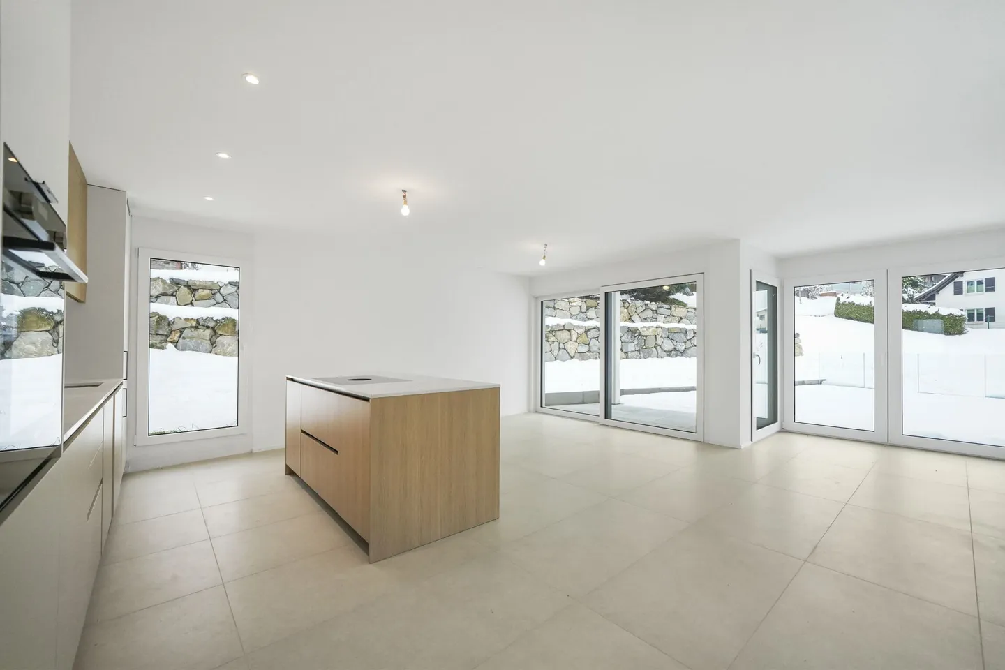 Nid familial nouvellement construit avec appartement - Photo 5 sur 13