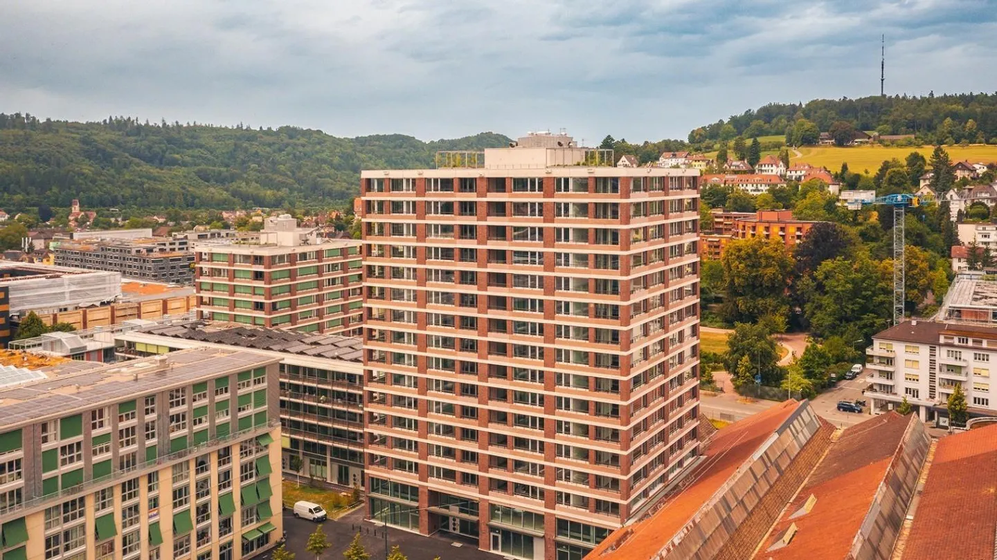 Appartement moderne de 2,5 pièces à Lokstadt - Photo 1 sur 7