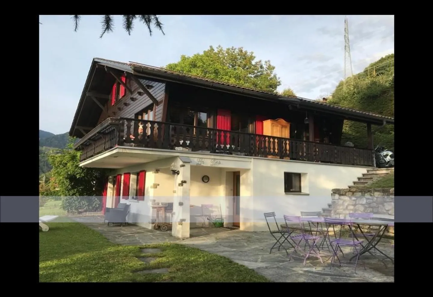 Very beautiful chalet with exceptional view of the lake - Photo 2 of 13