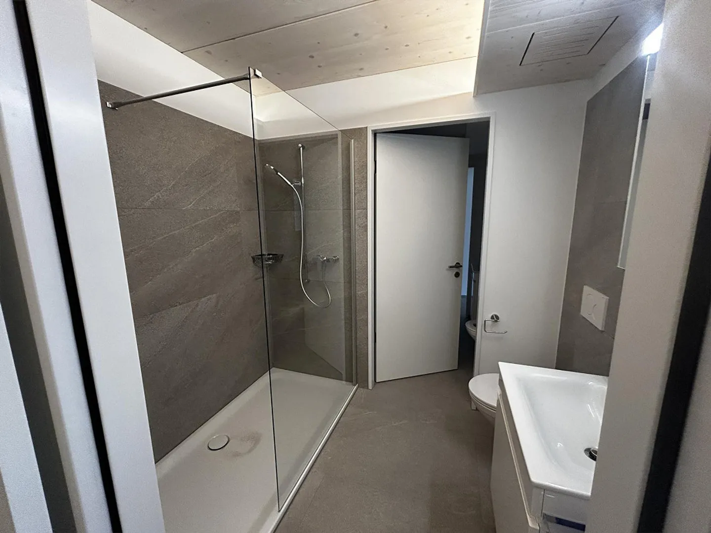 Appartement 3.5 pièces au cœur de Güttingen - Photo 8 sur 10