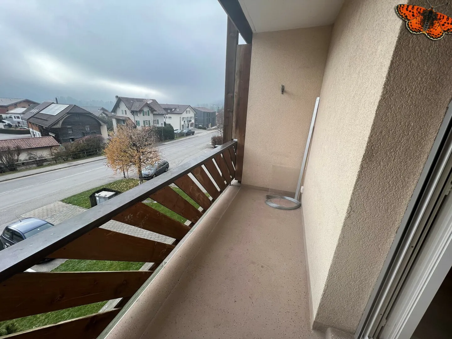 ENTIEREMENT RENOVE - 2 pièces au charme de la montagne ! - Photo 3 sur 8