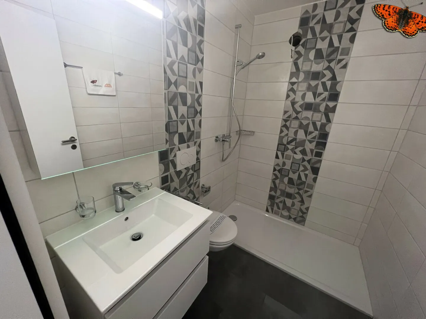 ENTIEREMENT RENOVE - 2 pièces au charme de la montagne ! - Photo 4 sur 8