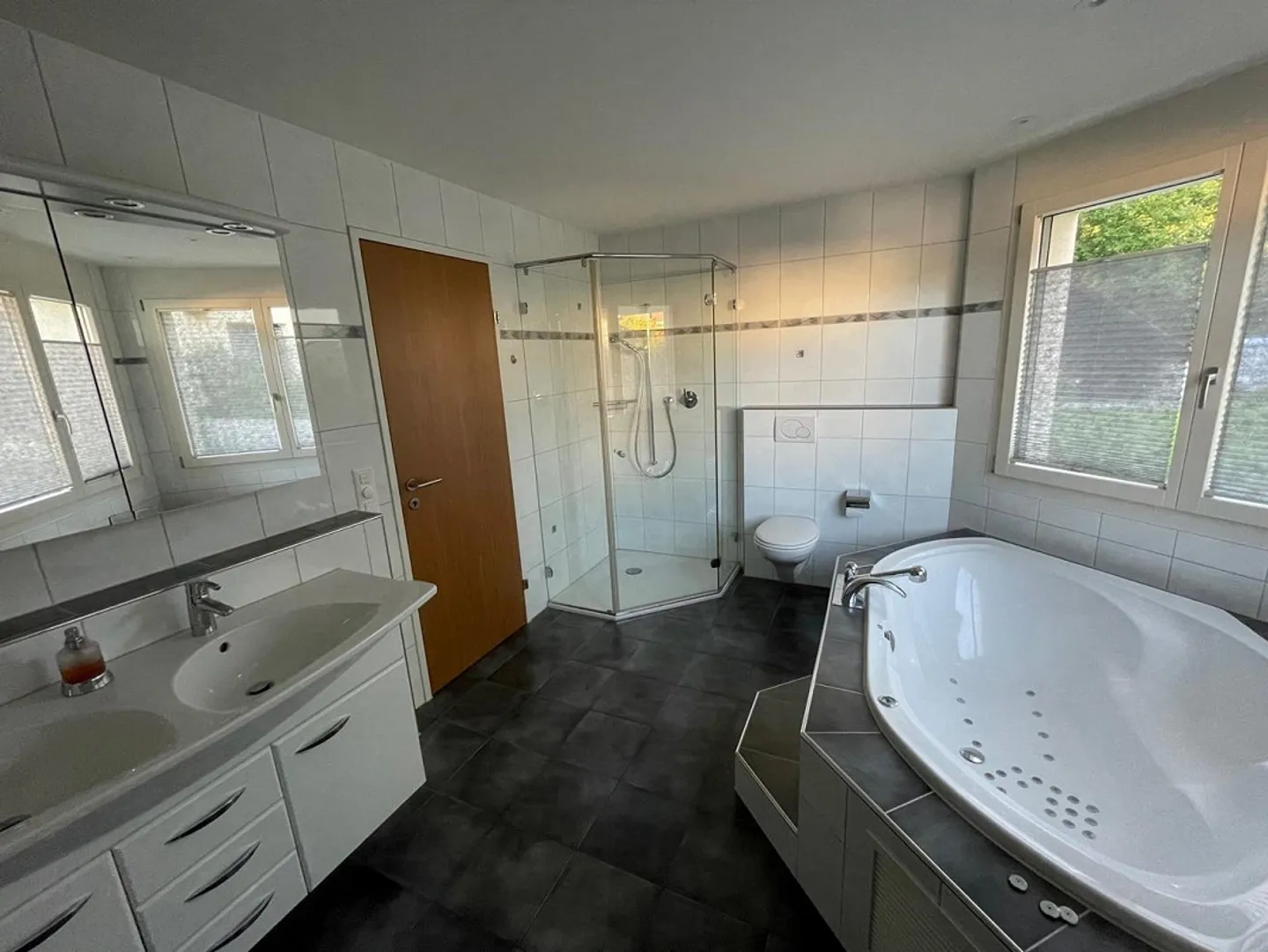 APPARTEMENT AU REZ-DE-CHAUSSÉE DE 4,5 PIÈCES - Photo 26 sur 31