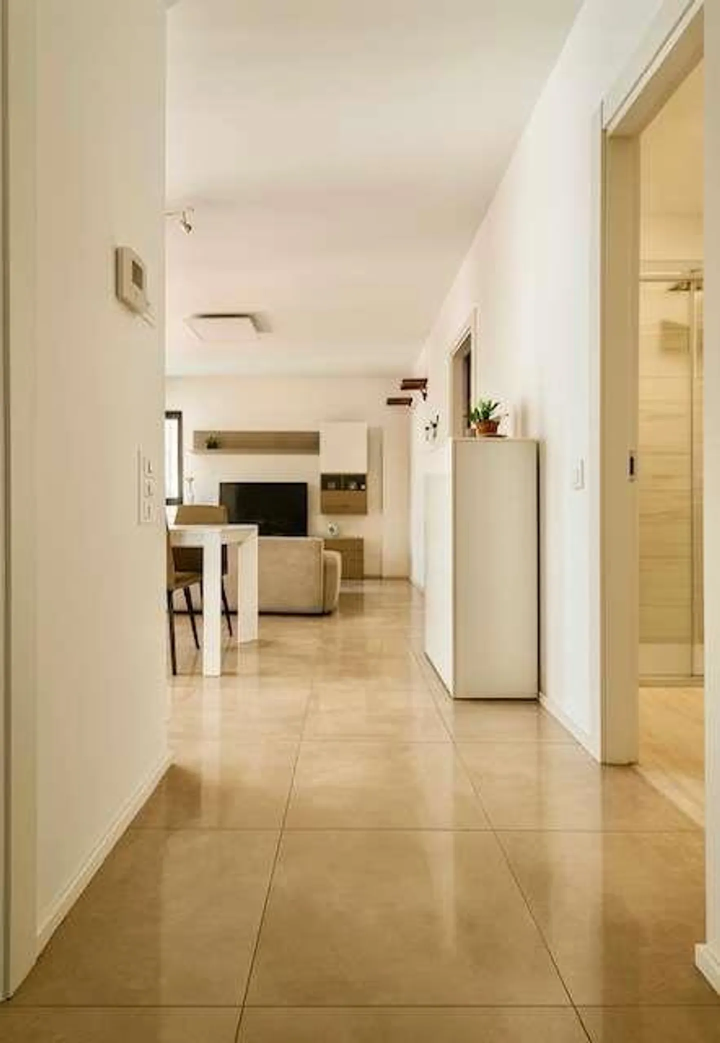 Appartement moderne avec des équipements de haute qualité, proche des services - Photo 5 sur 13