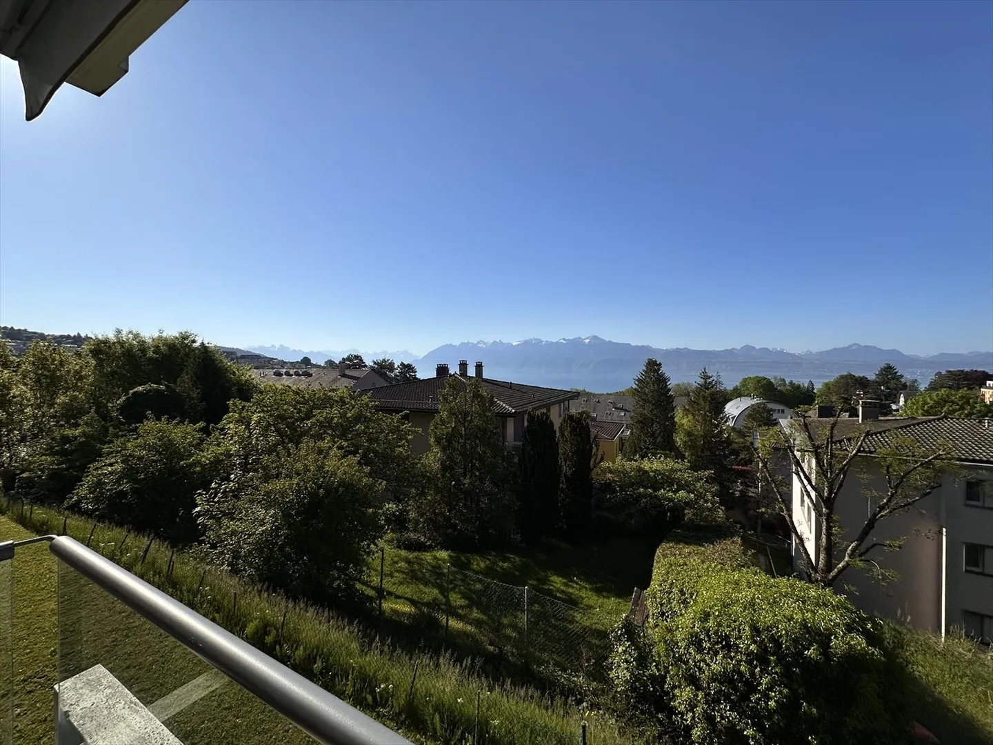 3.5 Room Apartment - Photo 2 of 14