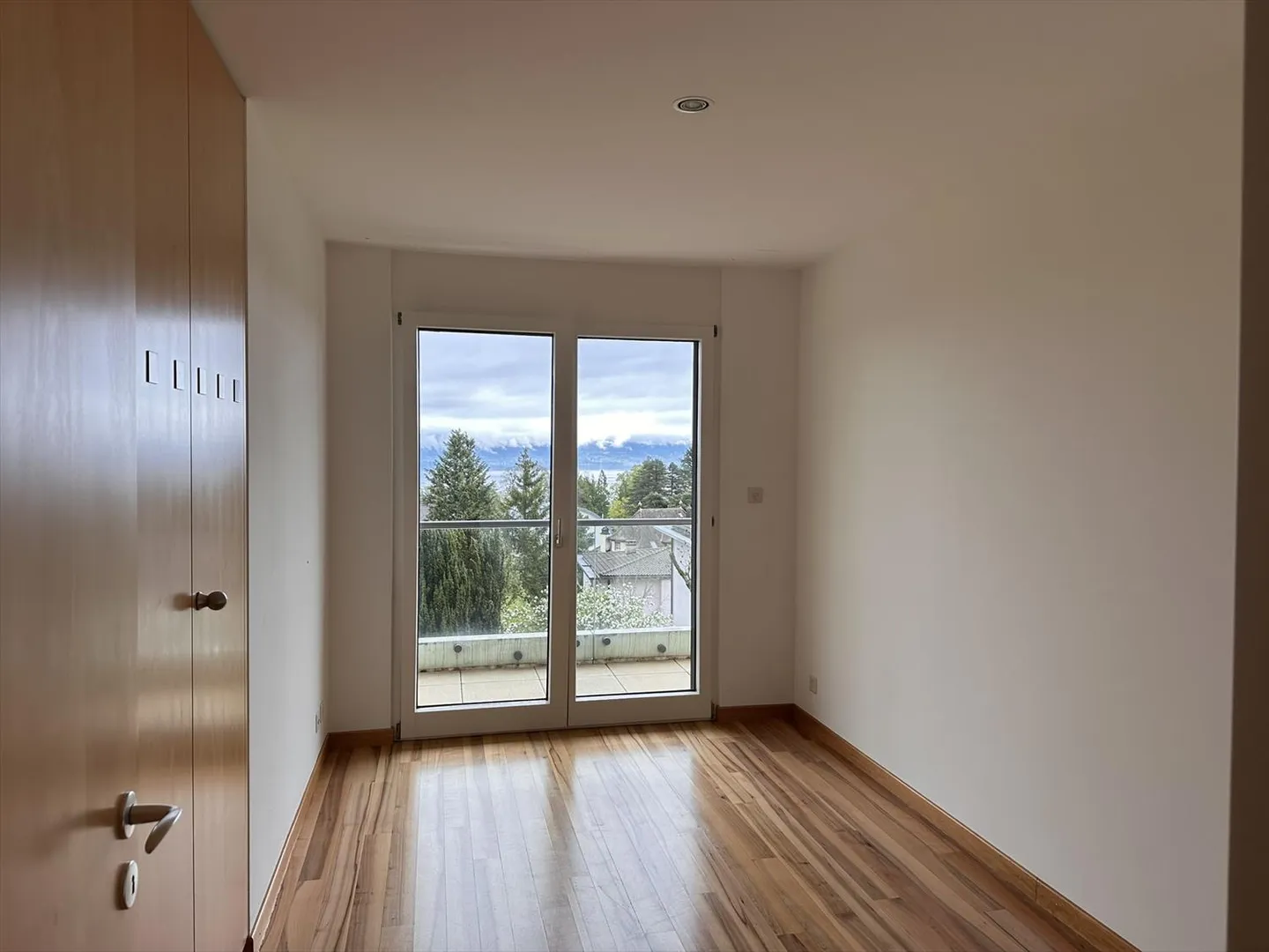 3.5 Room Apartment - Photo 9 of 14