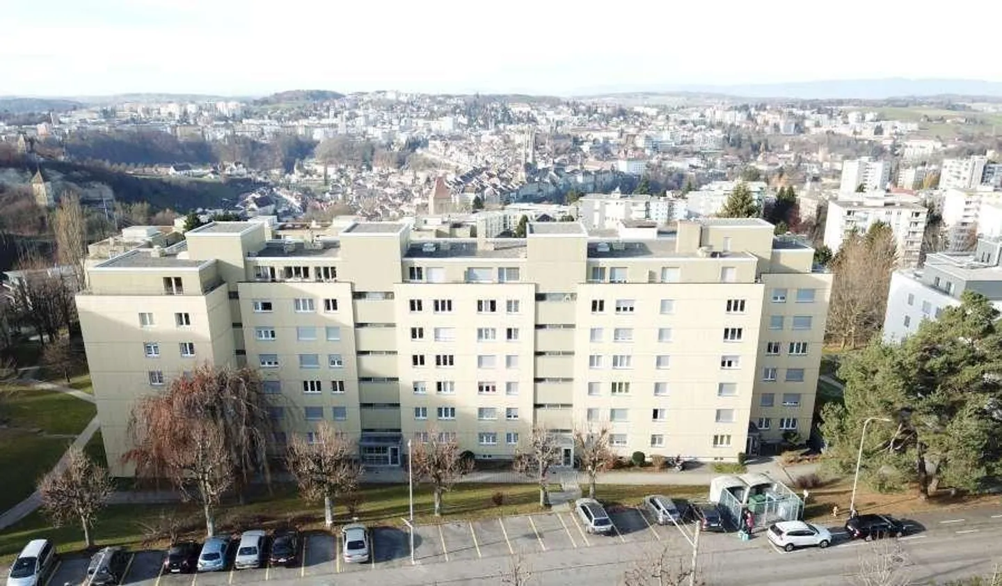 Beautiful 3.5-room apartment with plenty of light - Photo 2 of 8