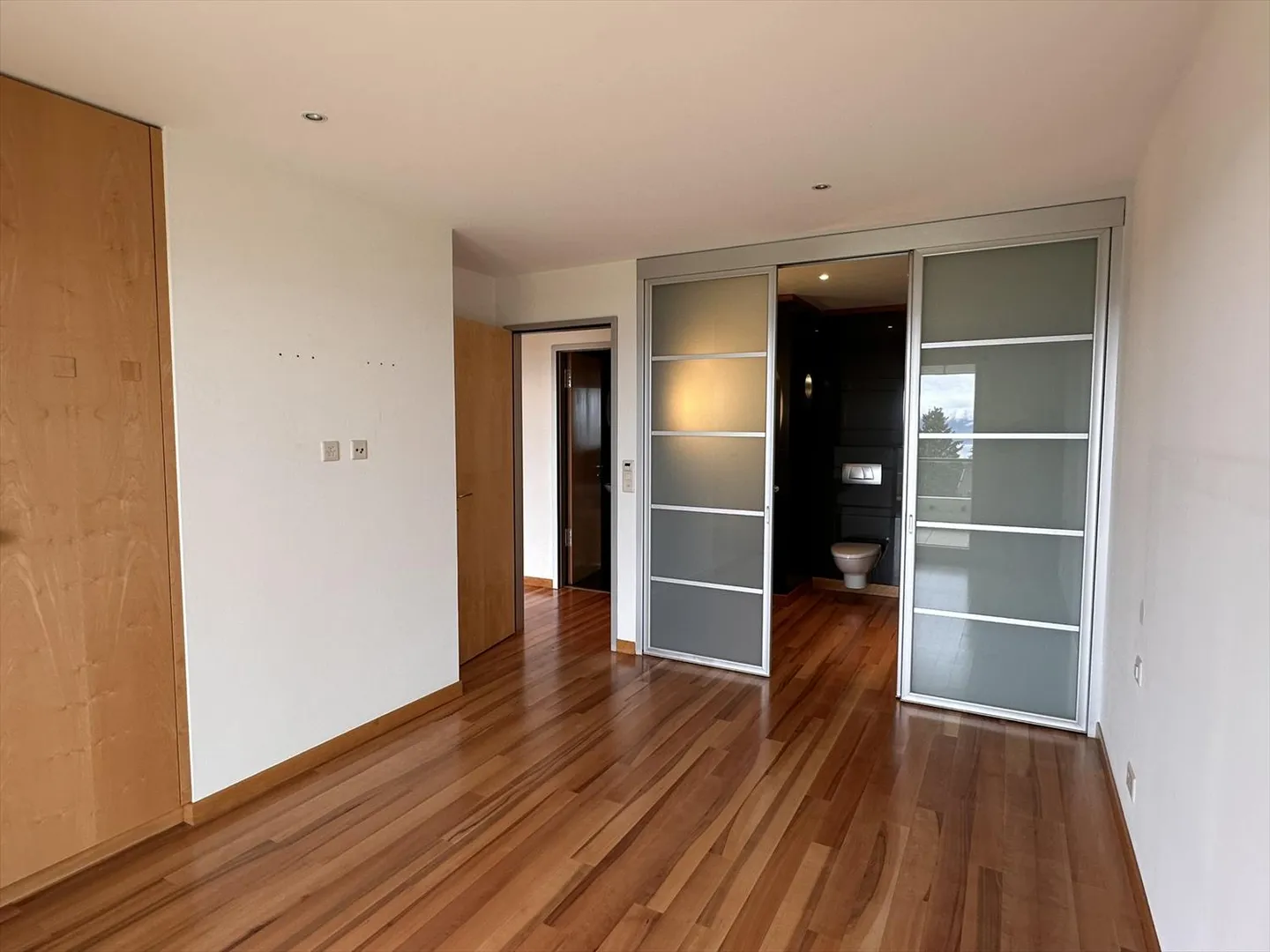 3.5 Room Apartment - Photo 11 of 14