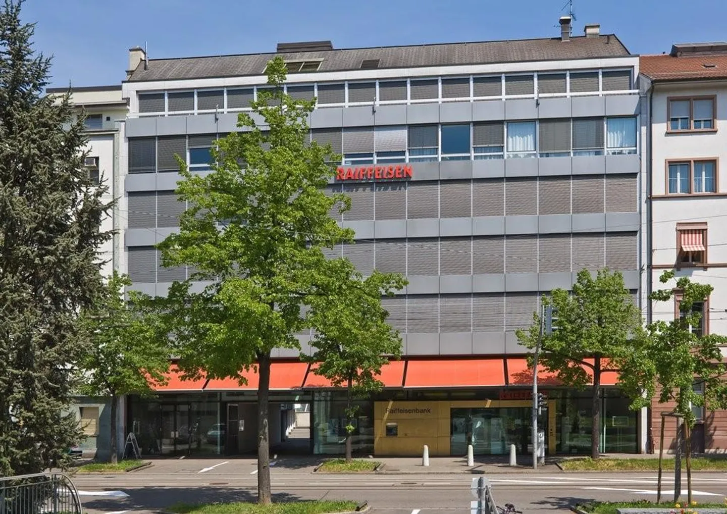 Zentraler Einstellplatz zu Vermieten - Foto 1 von 1