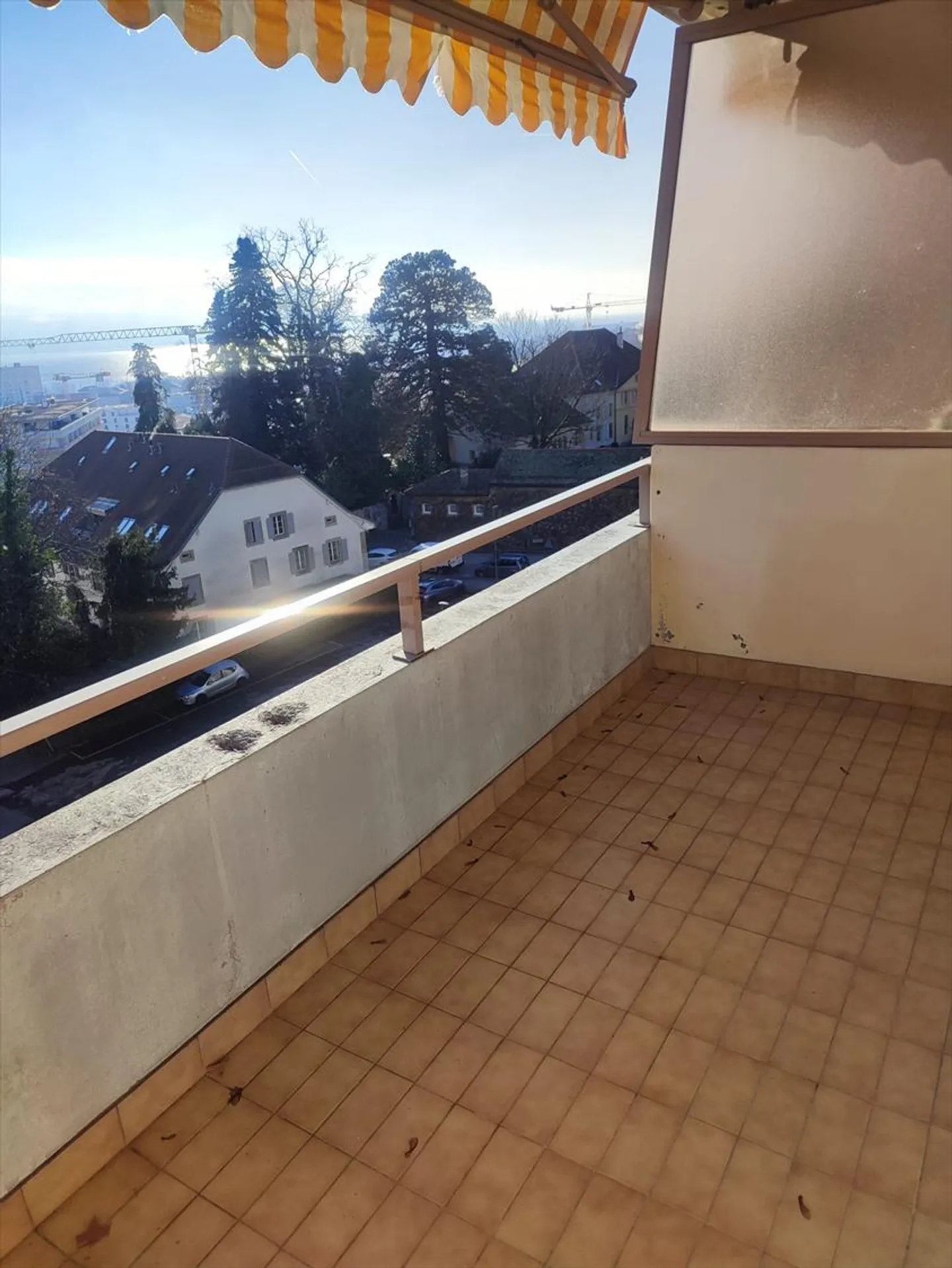 Spacious and bright accommodation, very well located in a family neighborhood. - Photo 6 of 7