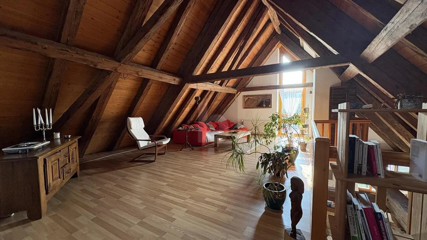 Charming Duplex in Soyhières - Photo 2 of 6