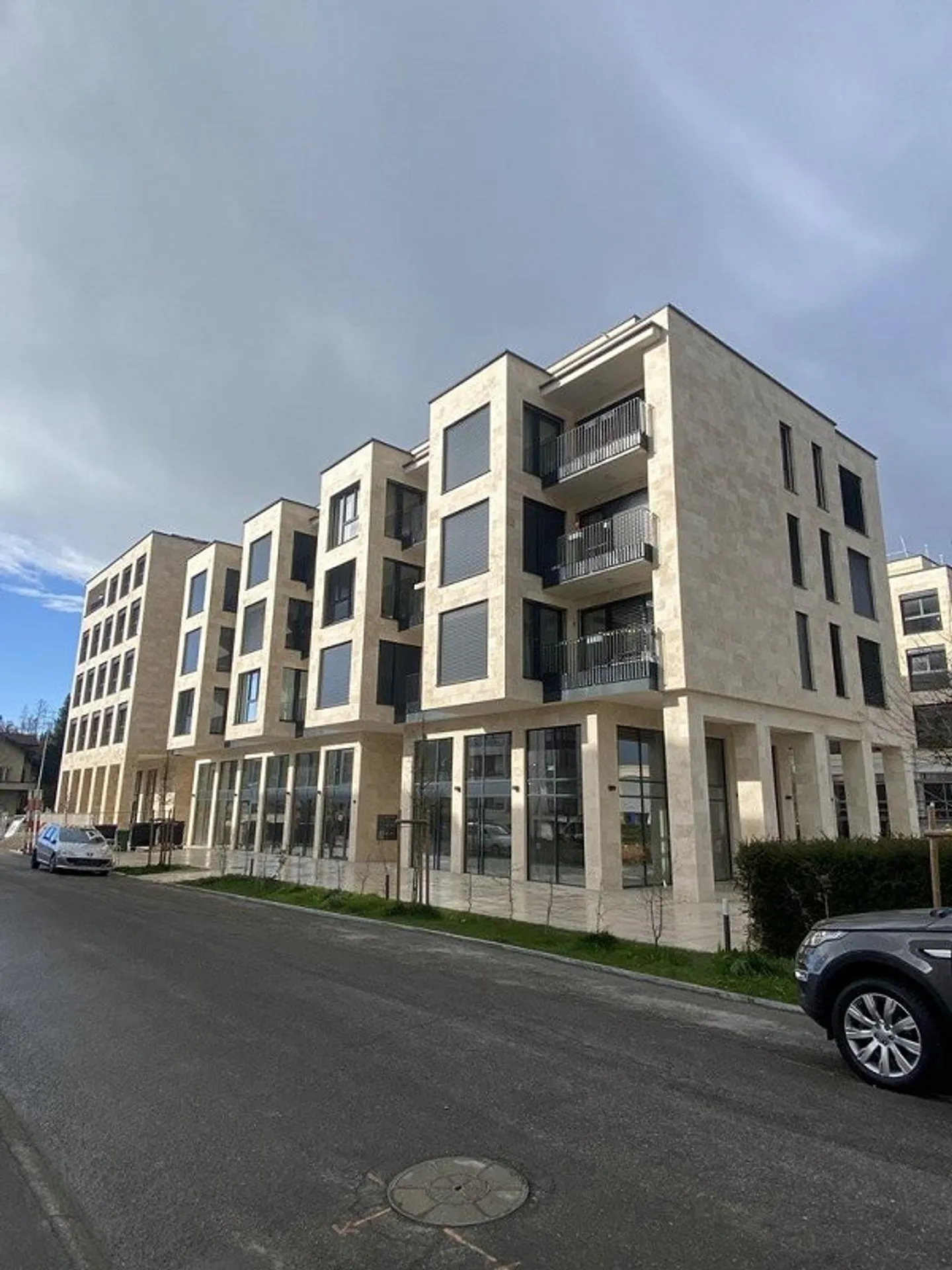 Un Début d'Appartement Heureux - Photo 1 sur 7