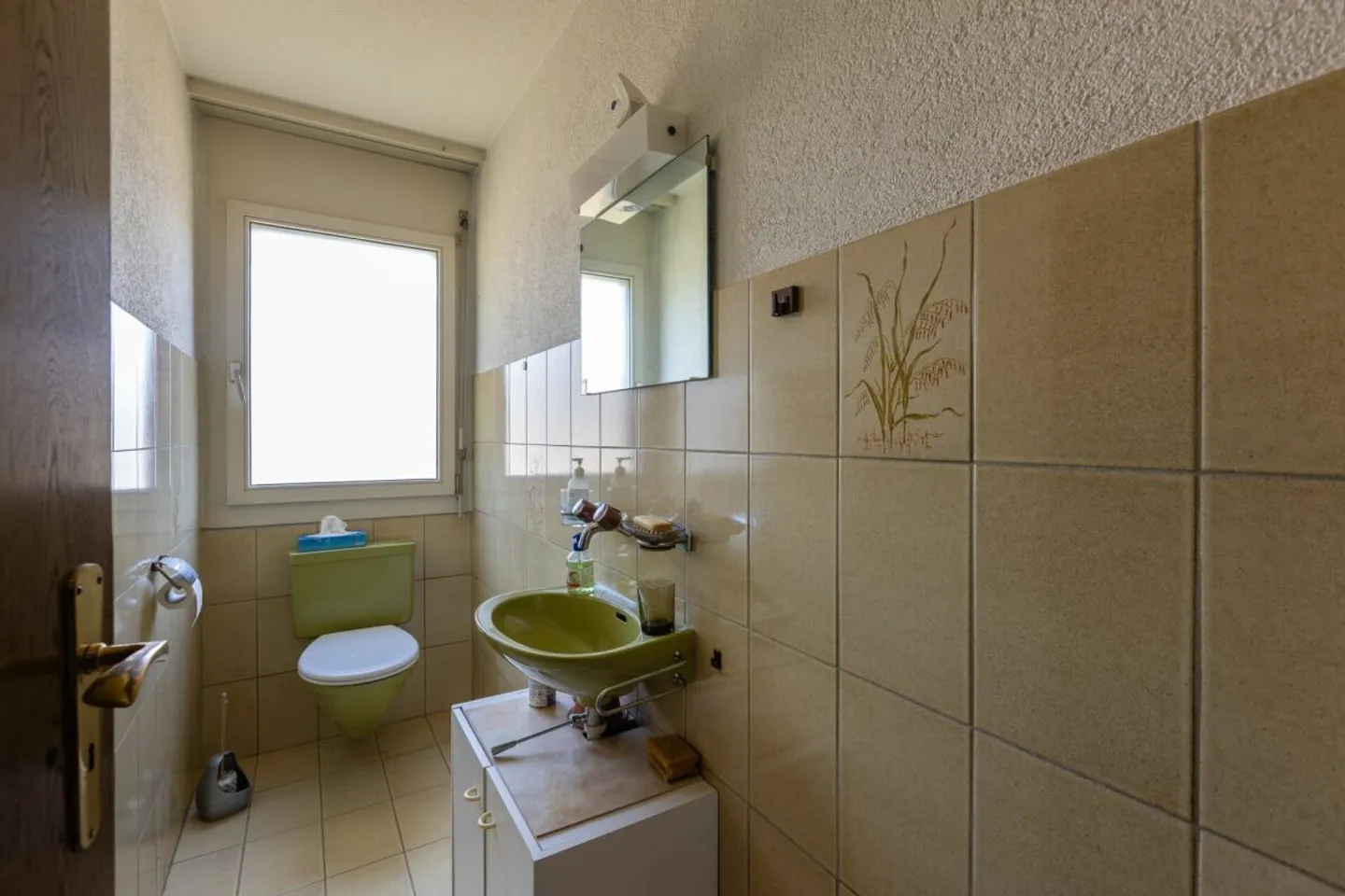 Freistehendes Einfamilienhaus mit Sonnenterrassen und Einliegerwohnung - Foto 18 von 30