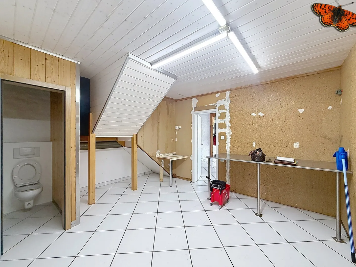 Loft avec surface commerciale au rez - Photo 4 sur 9