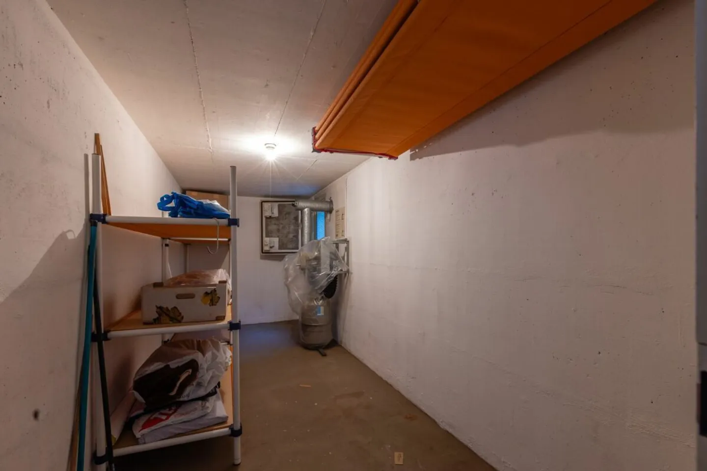 Freistehendes Einfamilienhaus mit Sonnenterrassen und Einliegerwohnung - Foto 27 von 30