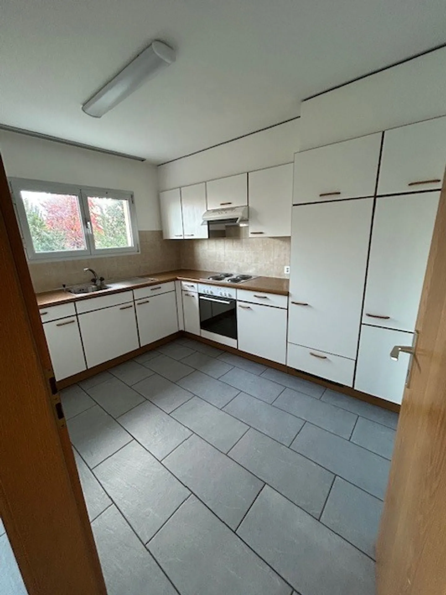 «3.5-Zimmer-Wohnung zu vermieten in Brissago mit Seeblick» - Foto 3 von 8