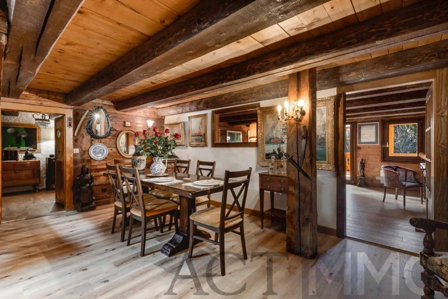 Chalet for sale - Photo 8 of 12