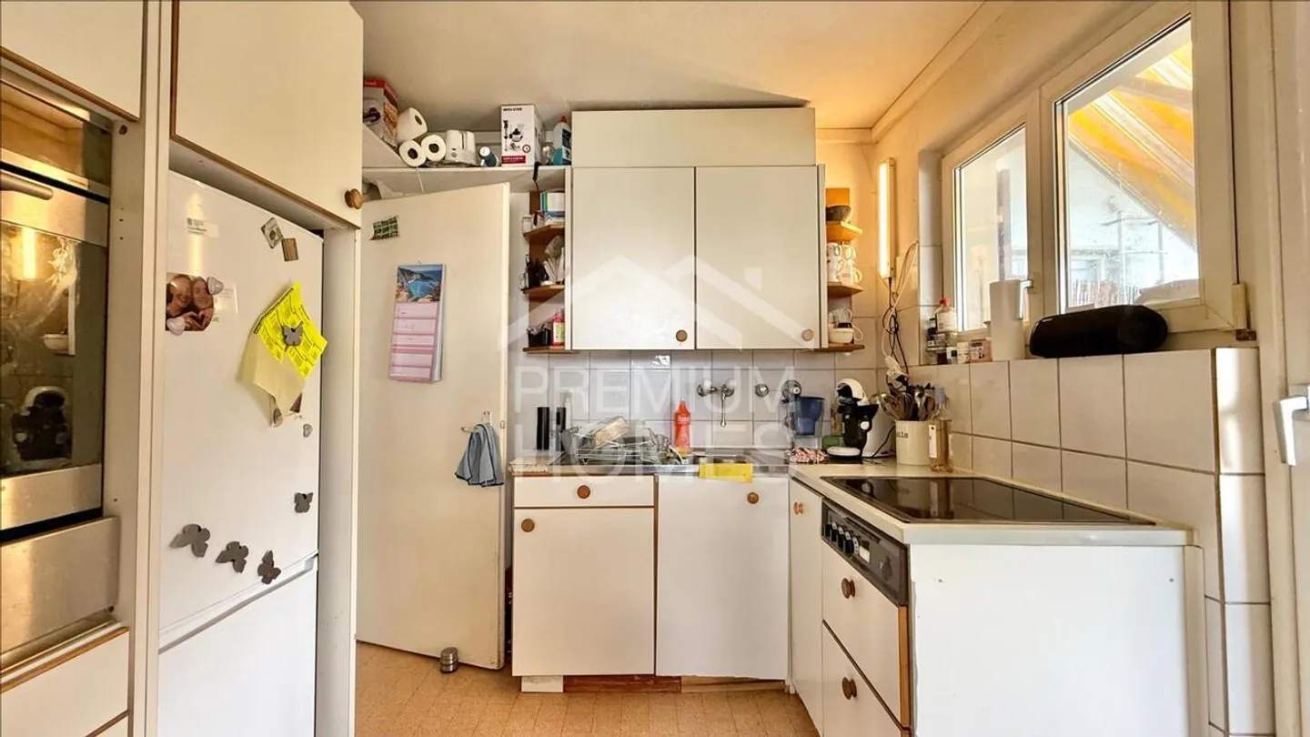 Entièrement loué. Beaucoup de potentiel de construction. À l'épreuve du temps. - Investissez maintenant... - Photo 10 sur 11