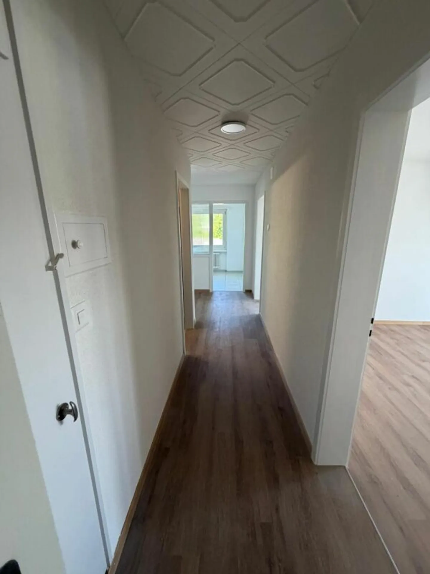 Bellissimo appartamento di 2,5 stanze disponibile immediatamente - Foto 5 di 5