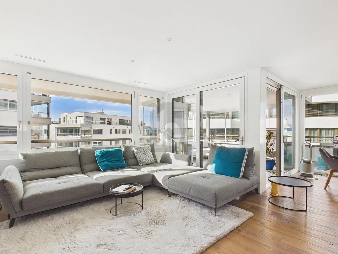 LUXURY IN THE TAX PARADISE - Photo 3 of 6