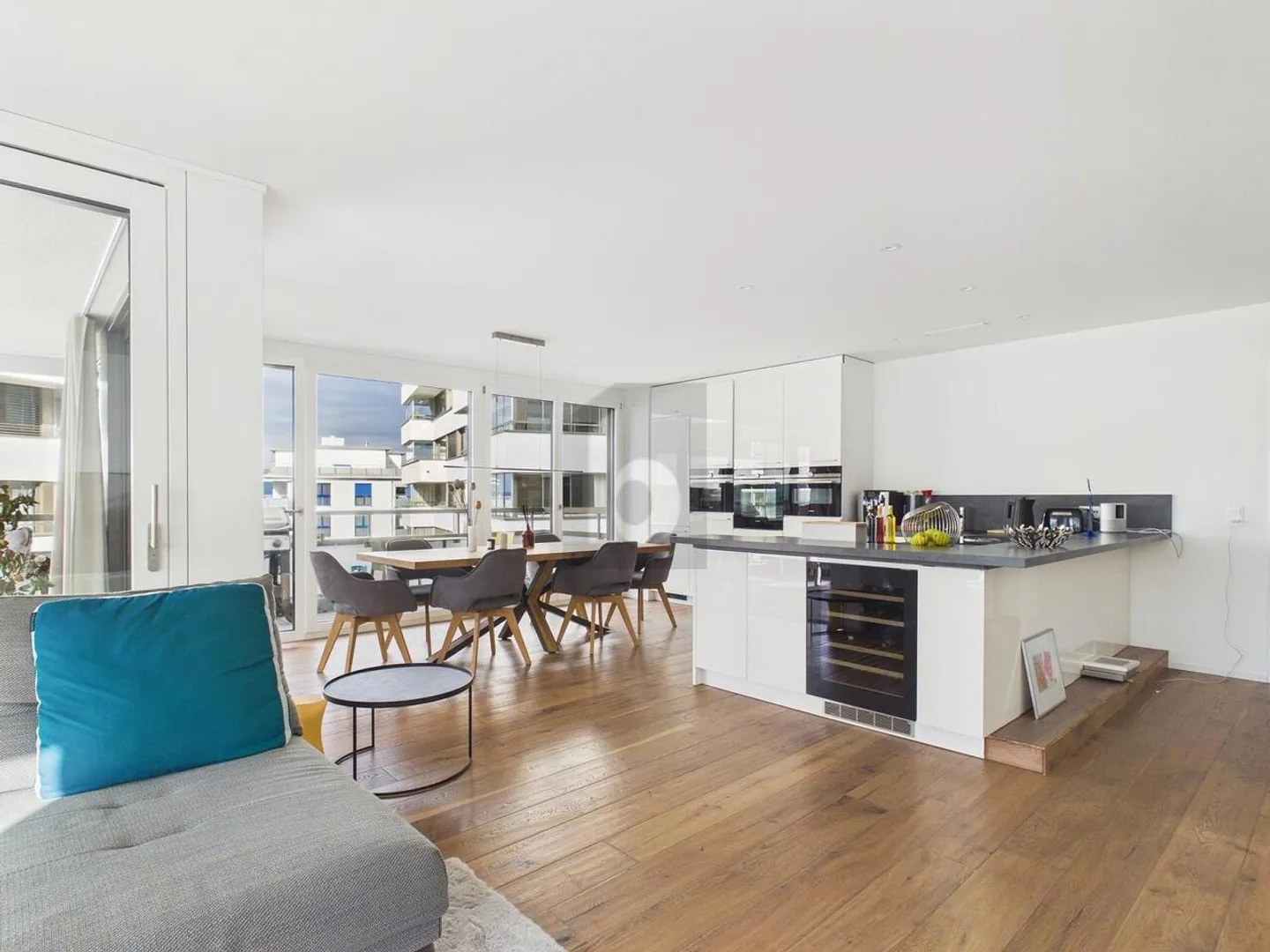 LUXURY IN THE TAX PARADISE - Photo 2 of 6