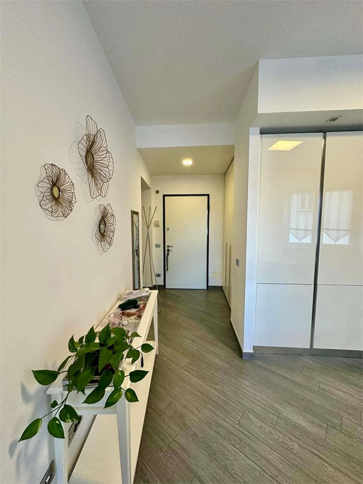 Wohnung komplett renoviert - Kern von Capolago - Foto 8 von 9