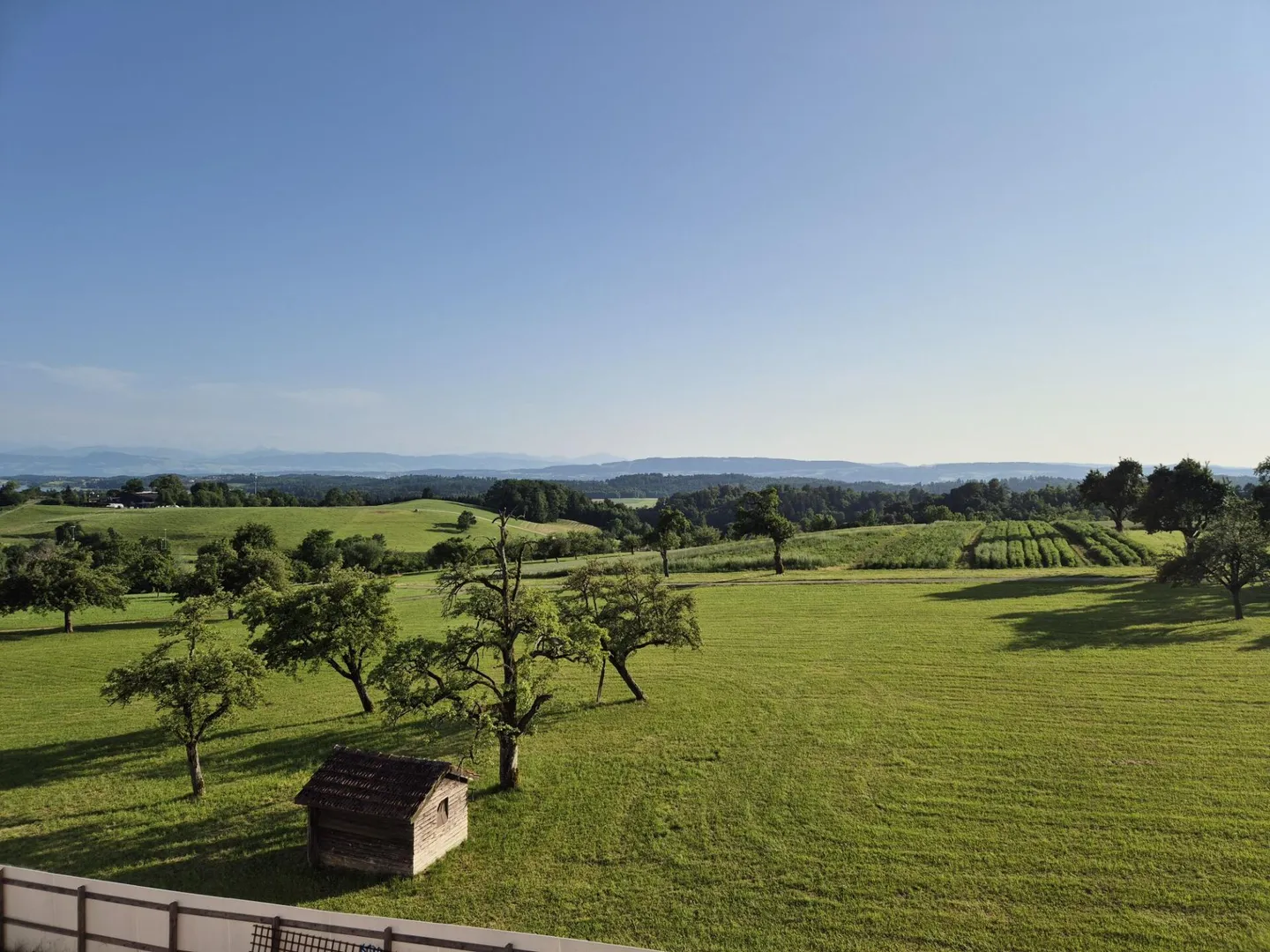 Maintenant ou Jamais! Vivre avec un Panorama de Rêve Appartement en Attique 5.5 Pièces - Photo 3 sur 5