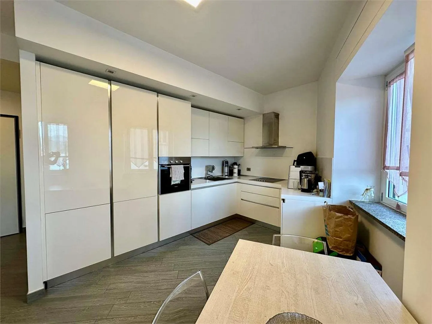 Wohnung komplett renoviert - Kern von Capolago - Foto 3 von 9