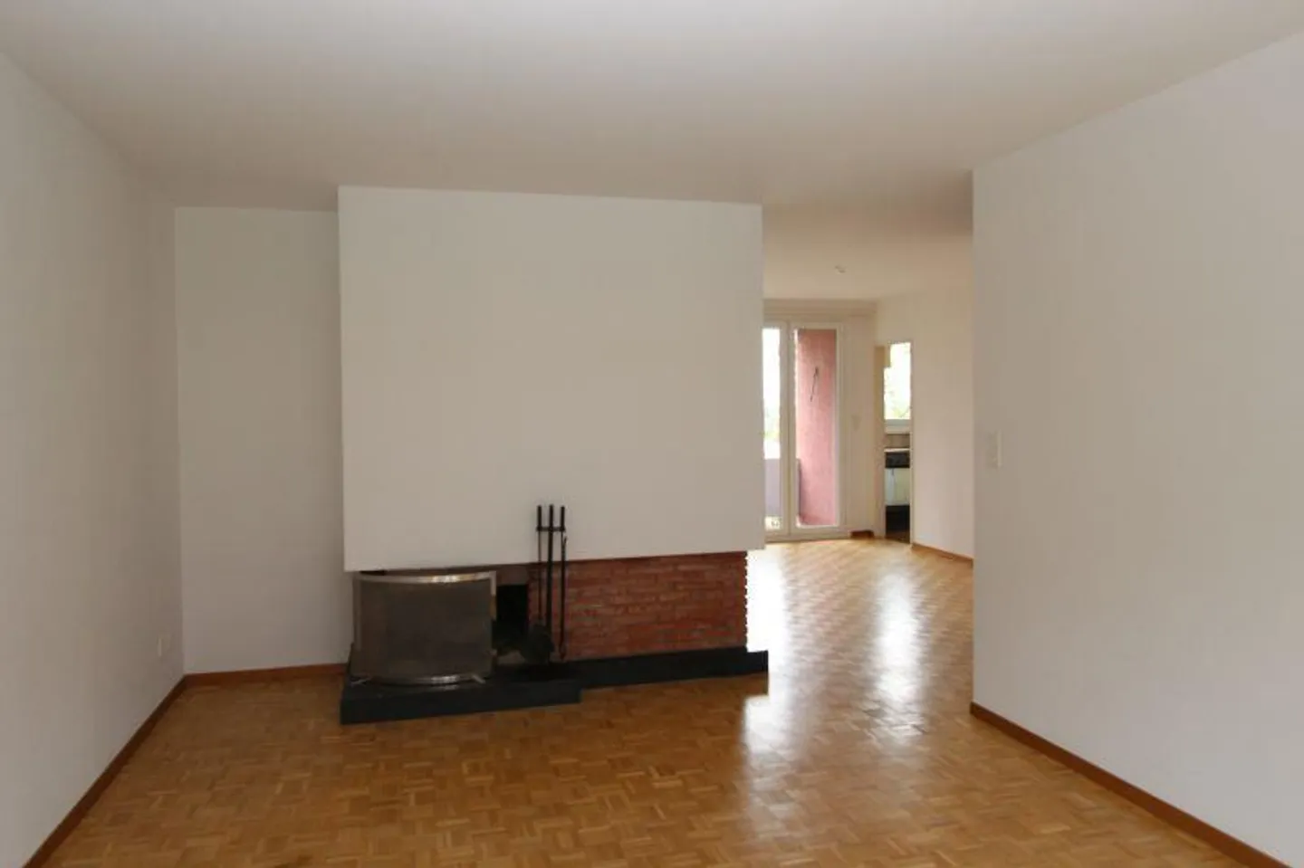 Limited: Apartment in a quiet location with 2 balconies for rent! - Photo 6 of 11