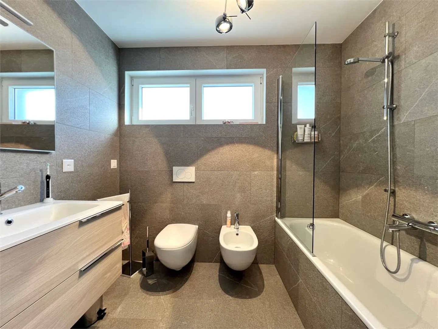 Lugano - Neue 4,5 Zimmer mit Garten und Seeblick - Foto 5 von 11