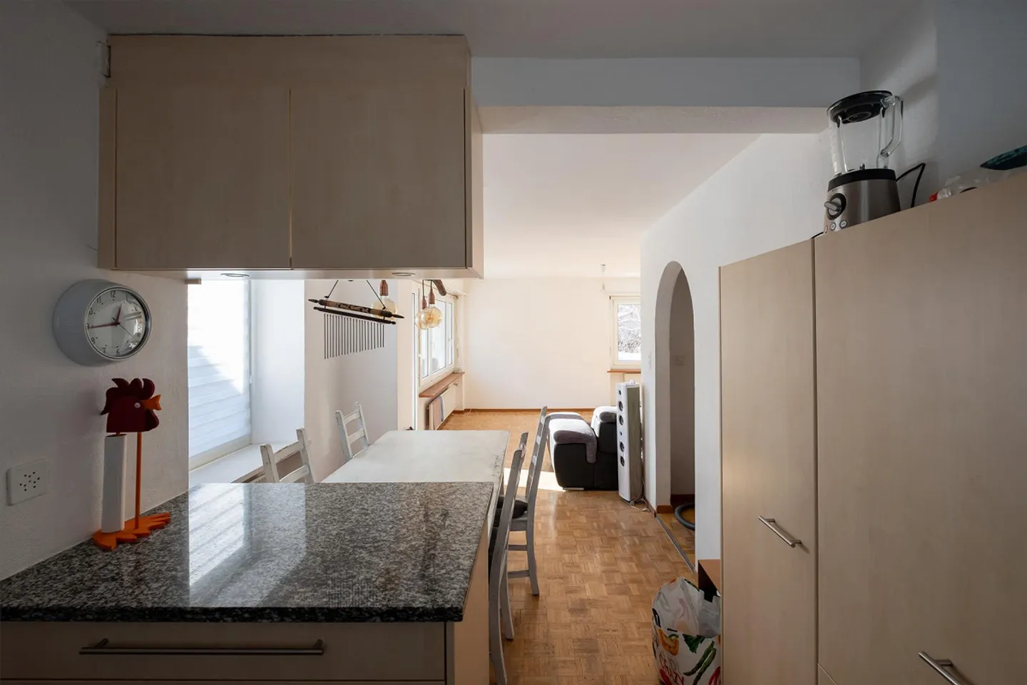 Appartamento affascinante di 4,5 stanze in un quartiere adatto alle famiglie - Foto 7 di 16