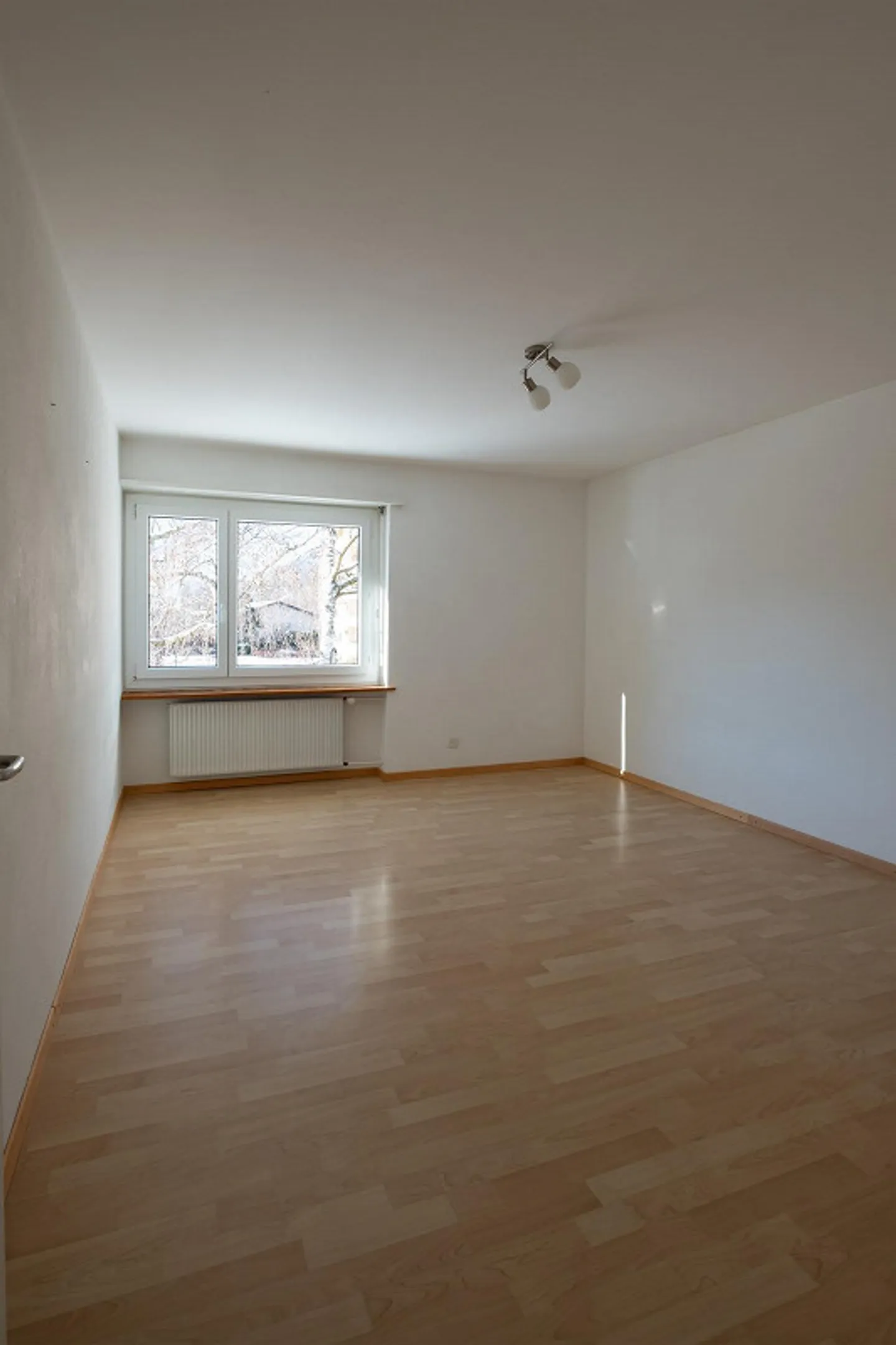 Appartamento affascinante di 4,5 stanze in un quartiere adatto alle famiglie - Foto 2 di 16
