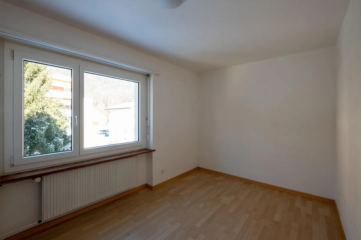 Appartamento affascinante di 4,5 stanze in un quartiere adatto alle famiglie - Foto 3 di 16