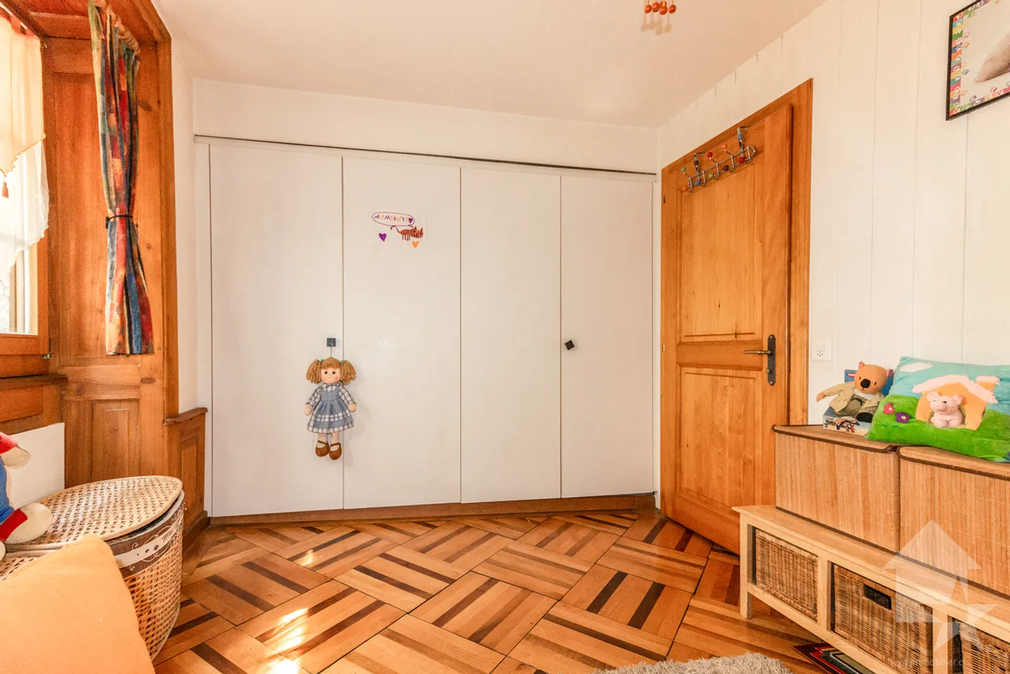 Apartment with 4 rooms in a historic building of the old town - Photo 9 of 13