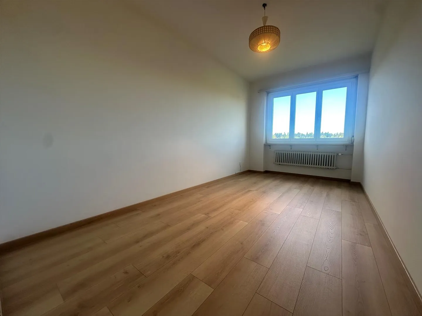 Apartment for rent - Photo 4 of 8