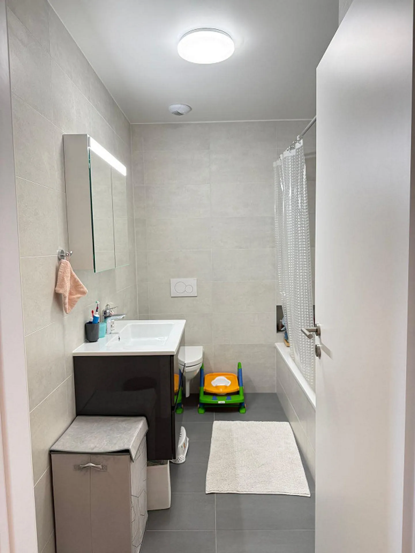 Duplex for sale - Photo 8 of 10