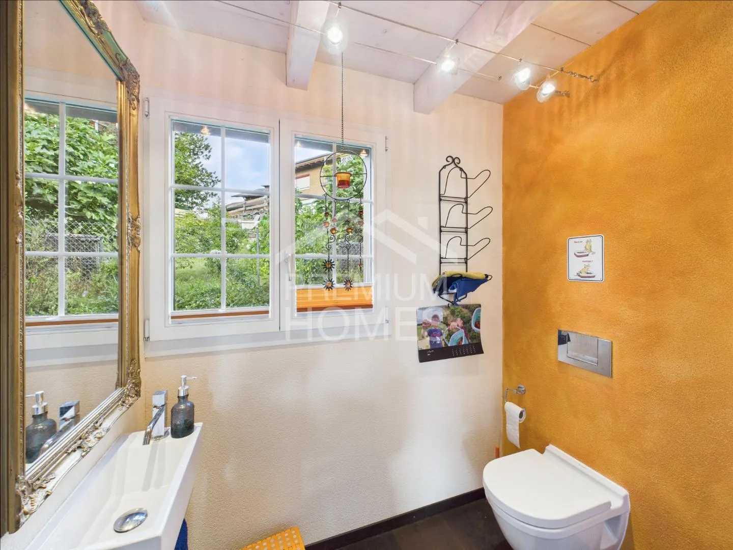 Home with Panorama and Privacy - Photo 7 of 12