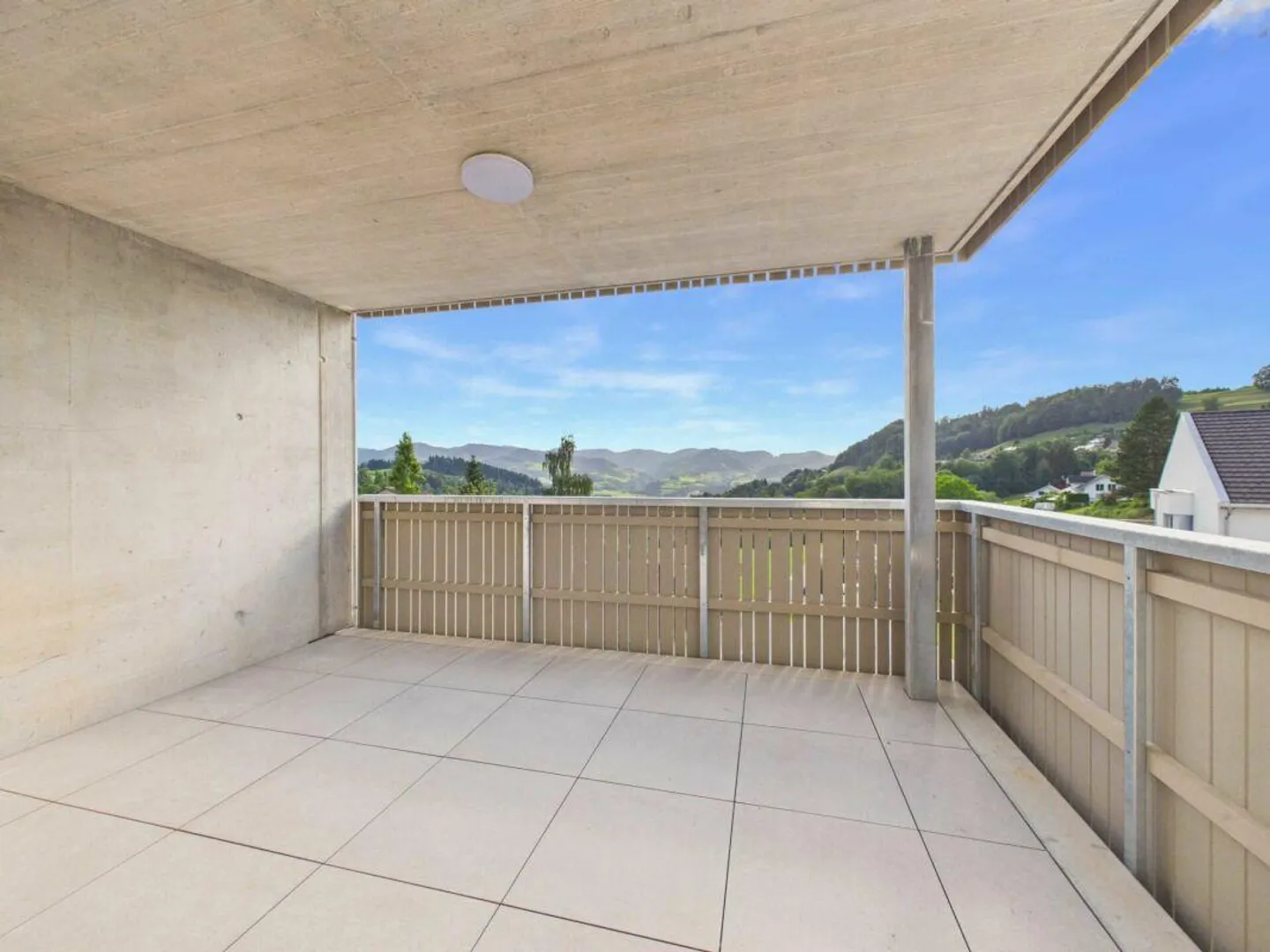 Moderne Wohnungen mit atemberaubendem Blick - Foto 3 von 12