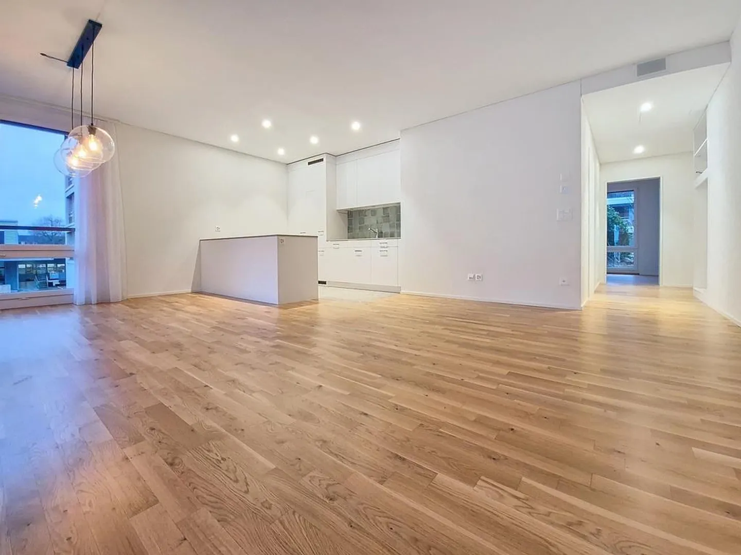 Grosszügige 3.5-Zimmer-Wohnung in Uster - Foto 2 von 7
