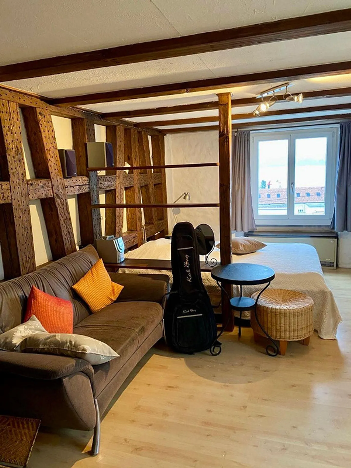 Studio accogliente e arredato - Foto 4 di 6