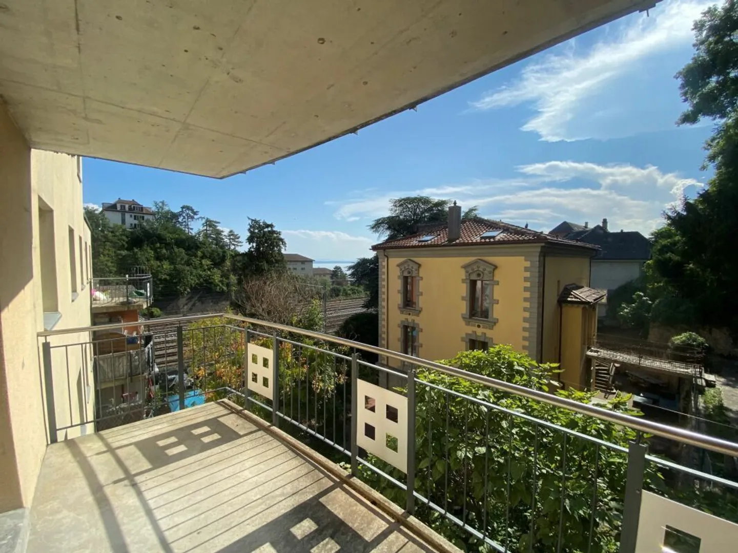 6.5-room apartment close to the train station - Photo 6 of 14