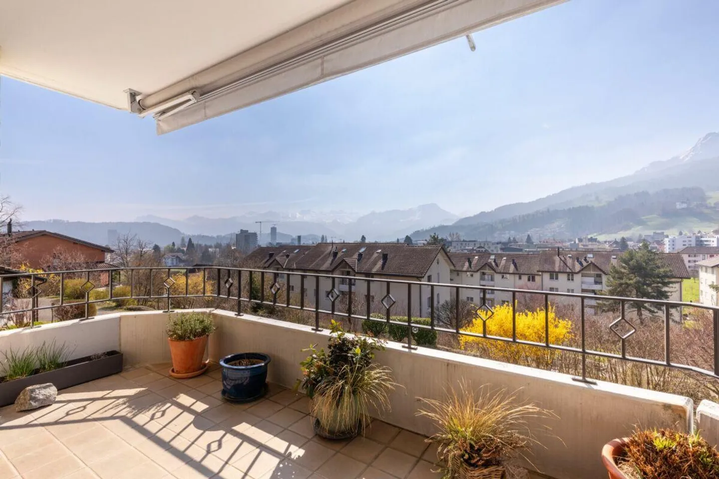 Maison moderne avec vue - Photo 4 sur 10