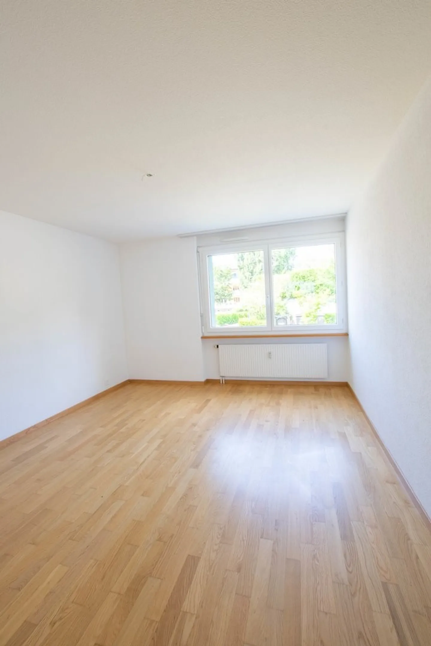 Zona residenziale tranquilla con terrazza soleggiata - Foto 6 di 11