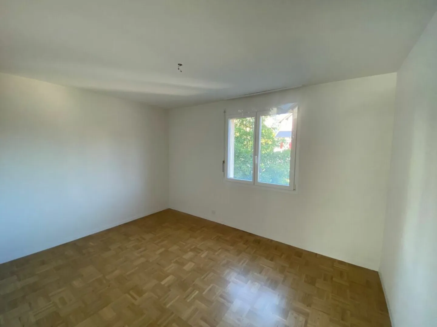 6.5-room apartment close to the train station - Photo 8 of 14