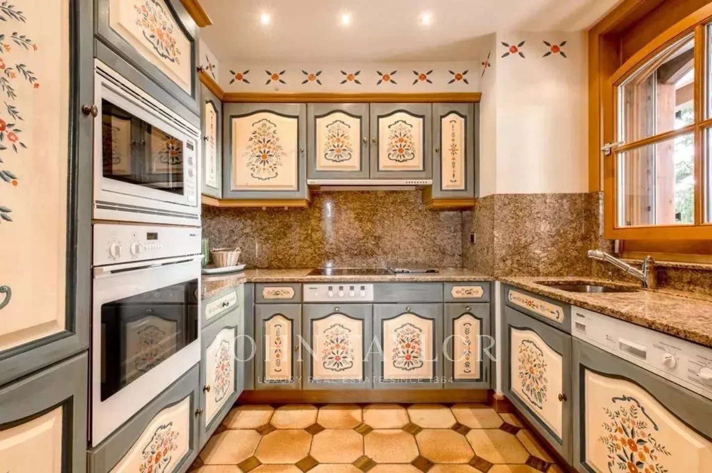 Geräumige Alpenwohnung - Foto 2 von 10