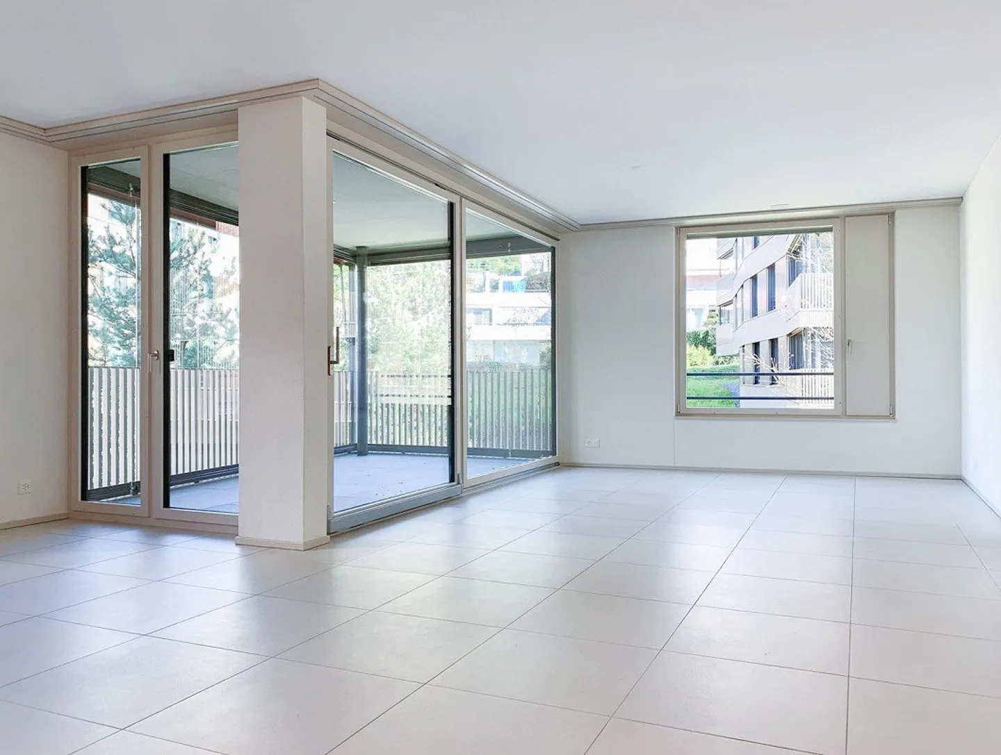 Living in SeeburgPark Lucerne! - Photo 2 of 13