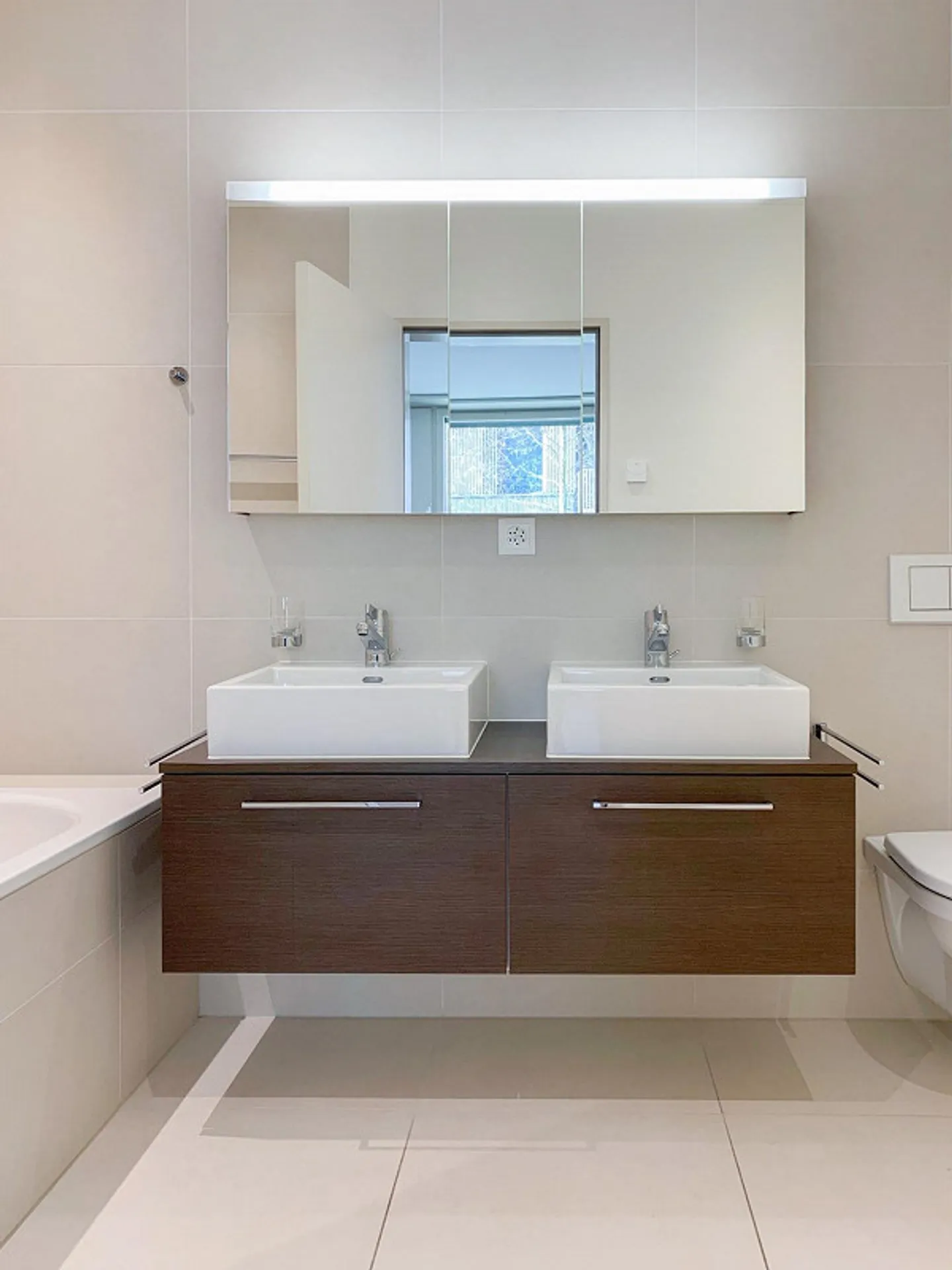 Living in SeeburgPark Lucerne! - Photo 7 of 13