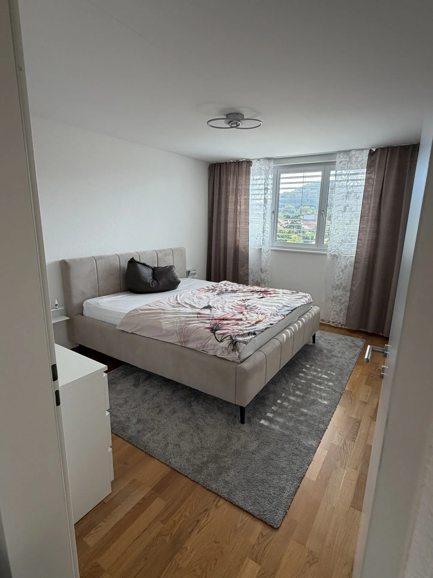 Ici vit le Wow - Penthouse de 4,5 pièces à Hausen - Vivre au-dessus des toits avec style - Photo 7 sur 16